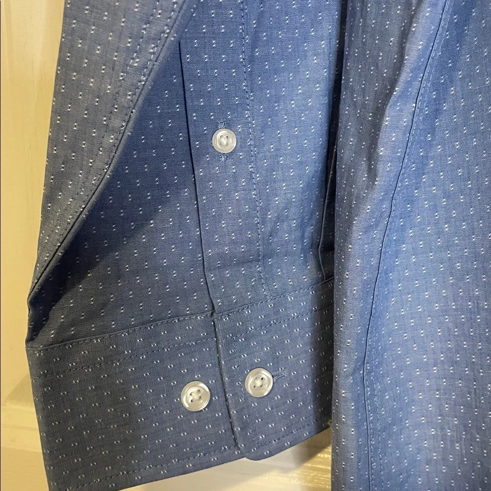HAGGAR Premium Comfort Slim Fit, Men’s Neck 17-17.5”, Blue